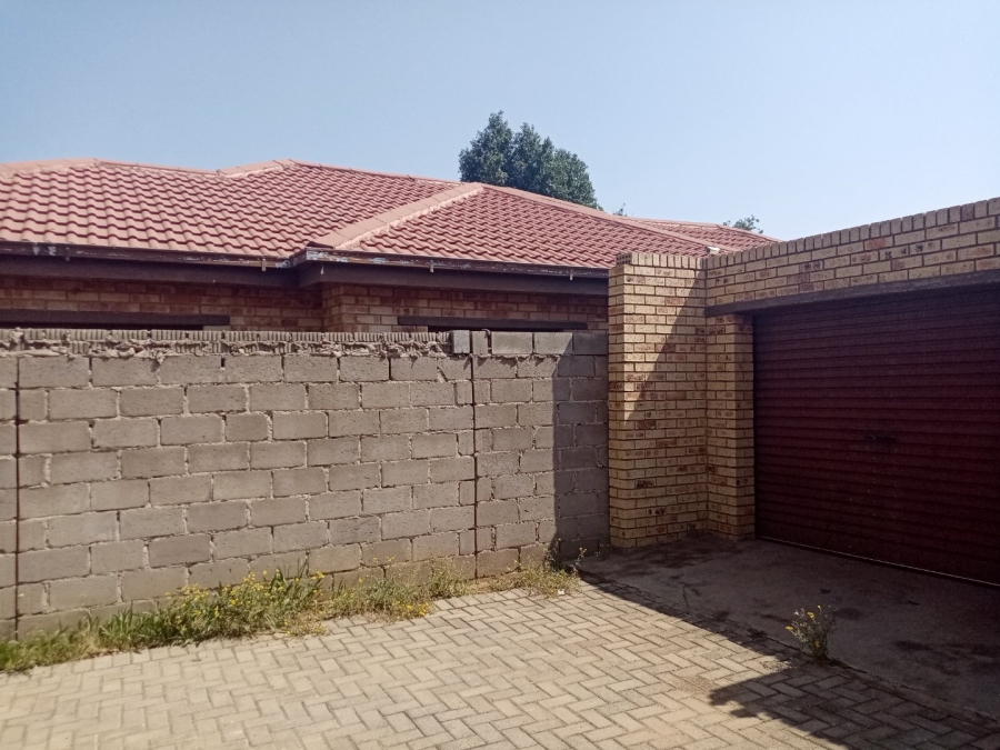 3 Bedroom Property for Sale in Mandela View Free State